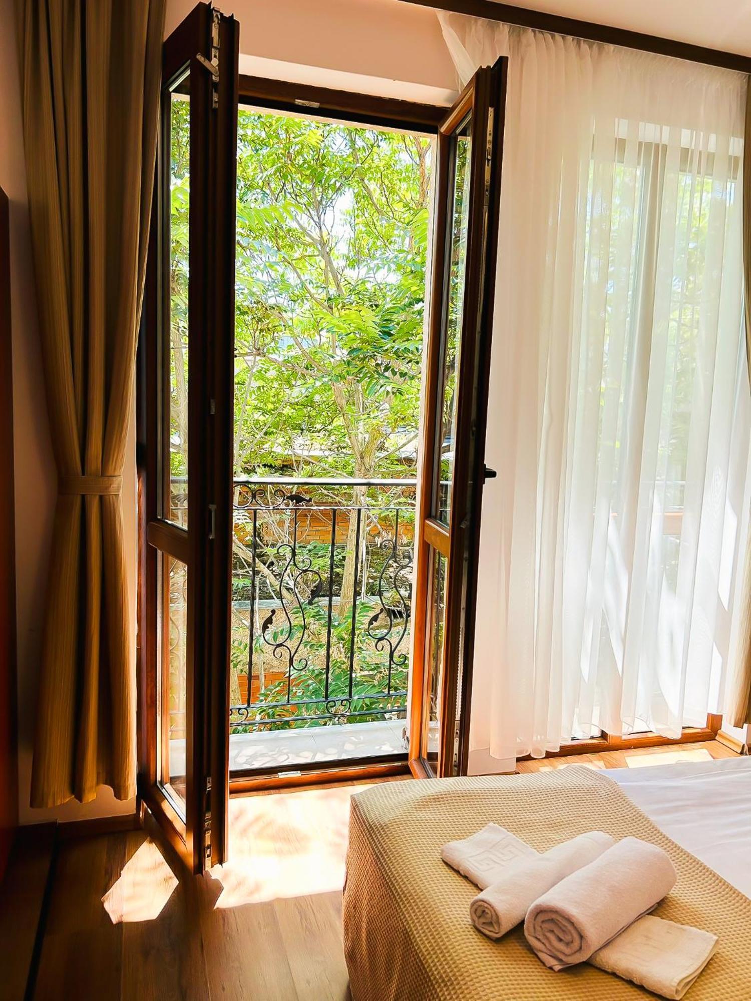 Family Helios Guest house