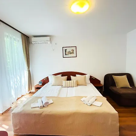 Family Hotel Helios Слънчев бряг Екстериор снимка