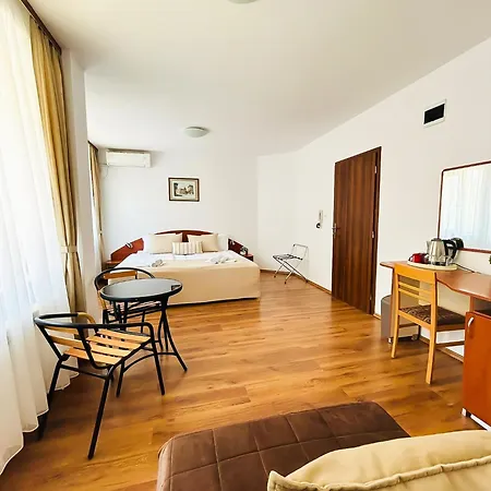 Family Hotel Helios Слънчев бряг Екстериор снимка