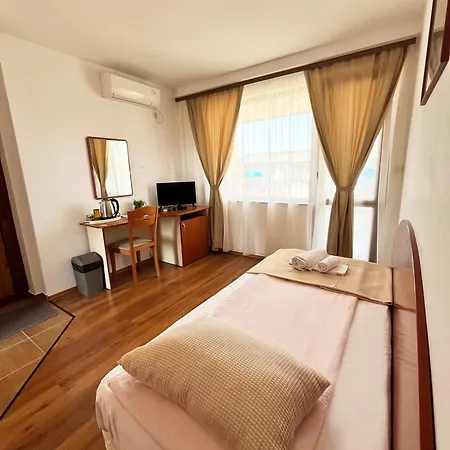 Family Hotel Helios Sunny Beach Exterior photo